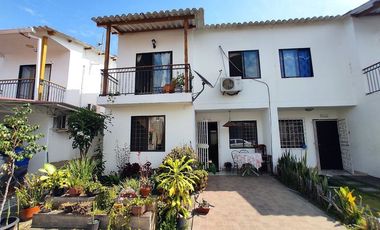 casa dentro urbanizacion en venta en portoviejo