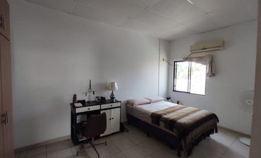 casa dentro urbanizacion en venta en portoviejo