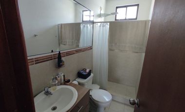 casa dentro urbanizacion en venta en portoviejo