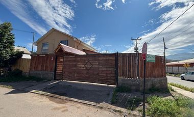 Putaendo – Venta Casa esquina con local comercial