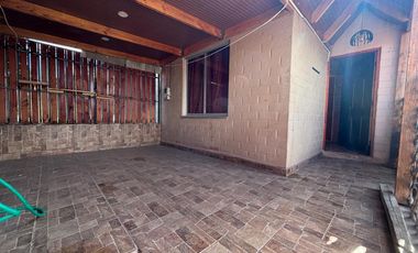 Putaendo – Venta Casa esquina con local comercial