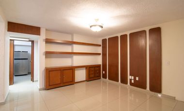 Departamento en Venta en Planta Baja en Jardines del Bosque, Guadalajara