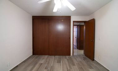Departamento en Venta en Planta Baja en Jardines del Bosque, Guadalajara