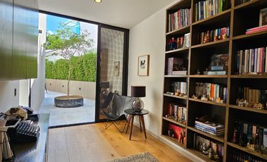 LAS CAÑADAS CASA EN VENTA SEMINUEVA EN COTO LA PRADERA CON ACABADOS DE LUJO