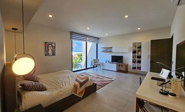 LAS CAÑADAS CASA EN VENTA SEMINUEVA EN COTO LA PRADERA CON ACABADOS DE LUJO