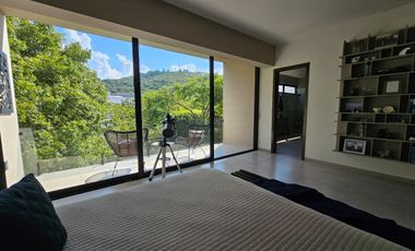 LAS CAÑADAS CASA EN VENTA SEMINUEVA EN COTO LA PRADERA CON ACABADOS DE LUJO