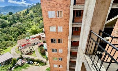 Apartamento moderno en Sabaneta, sector María Auxiliadora, con parqueadero y ascensor.