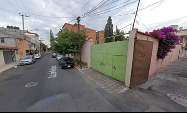 EXCELENTE OPORTUNIDAD PARA INVERTIR EN PROPIEDAD  ADJUDICADA EN REMATE BANCARIO EN COL EL TRIUNFO IZTAPALAPA