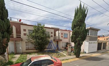 Casa En Venta En Ex-hacienda De Guadalupe, Chalco, Estado De México. Recuperación Bancaria. Jx71