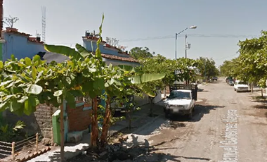 CASA EN VENTA EN TECOMAN, RECUPERACION BANCARIA