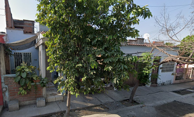 CASA EN VENTA EN TECOMAN, RECUPERACION BANCARIA