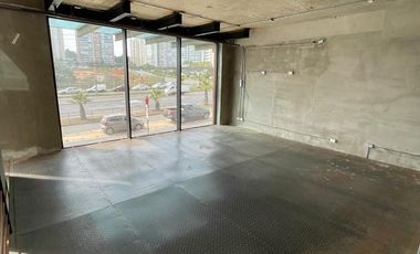 Exclusivo local en Av. Edmundo Eluchans