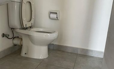 Exclusivo local en Av. Edmundo Eluchans