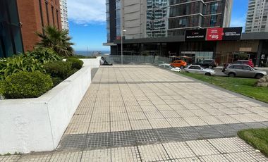 Exclusivo local en Av. Edmundo Eluchans