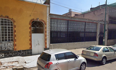 CASA EN REMATE CUAUHTEMOC