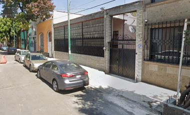 CASA EN REMATE CUAUHTEMOC