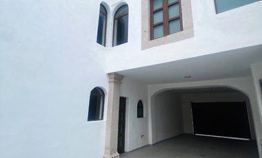 EN VENTA CASONA EN PÁTZCUARO MICHOACAN