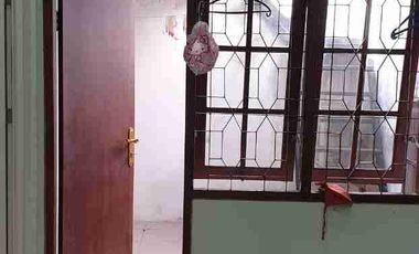 Disewakan Rumah 2 lantai Raya Babatan Pratama, SHM , dekat Citraland, PTC, National Hospital