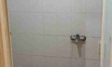 Disewakan Rumah 2 lantai Raya Babatan Pratama, SHM , dekat Citraland, PTC, National Hospital