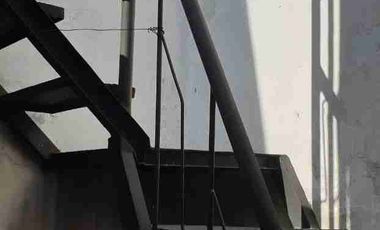 Disewakan Rumah 2 lantai Raya Babatan Pratama, SHM , dekat Citraland, PTC, National Hospital