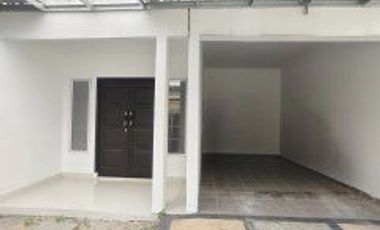 Rumah baru 2lt Semi Furnished murah, siap huni lokasi Tengku Bey / Simpang tiga Pekanbaru