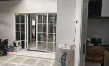 Rumah baru 2lt Semi Furnished murah, siap huni lokasi Tengku Bey / Simpang tiga Pekanbaru