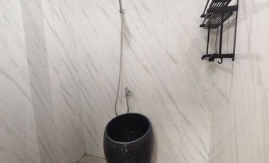 Rumah baru 2lt Semi Furnished murah, siap huni lokasi Tengku Bey / Simpang tiga Pekanbaru