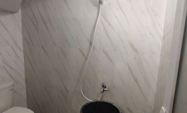 Rumah baru 2lt Semi Furnished murah, siap huni lokasi Tengku Bey / Simpang tiga Pekanbaru