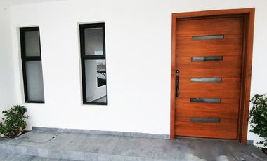 CASA SEMINUEVA AMPLIA Y LUJOSA EN RENTA CON RECÁMARA EN PB EN ZEN LIFE I CERCA DEL HEB EL MIRADOR QUERÉTARO
