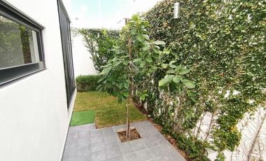 CASA SEMINUEVA AMPLIA Y LUJOSA EN RENTA CON RECÁMARA EN PB EN ZEN LIFE I CERCA DEL HEB EL MIRADOR QUERÉTARO