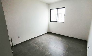 CASA SEMINUEVA AMPLIA Y LUJOSA EN RENTA CON RECÁMARA EN PB EN ZEN LIFE I CERCA DEL HEB EL MIRADOR QUERÉTARO