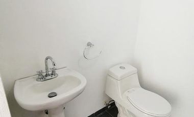 CASA SEMINUEVA AMPLIA Y LUJOSA EN RENTA CON RECÁMARA EN PB EN ZEN LIFE I CERCA DEL HEB EL MIRADOR QUERÉTARO