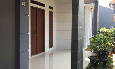 Rumah sewa pasar minggu pejaten dekat kampus UNAS jakarta selatan