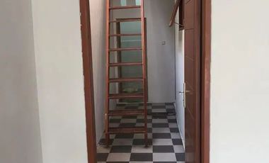 Rumah sewa pasar minggu pejaten dekat kampus UNAS jakarta selatan