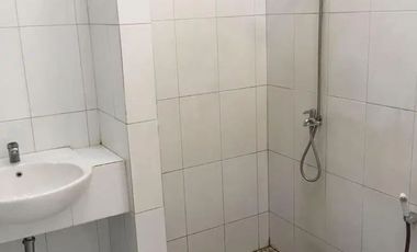 Rumah sewa pasar minggu pejaten dekat kampus UNAS jakarta selatan