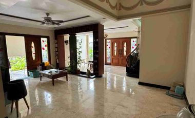 rumah cantik dan mewah di tengah kota balikpapan