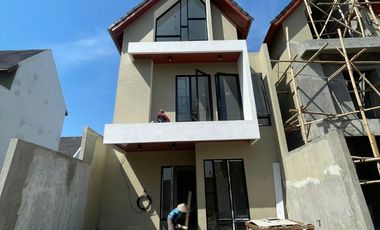 Rumah 2 Lantai Modern di Triyagan, Dekat UNS – Harga Mulai 700 Jutaan