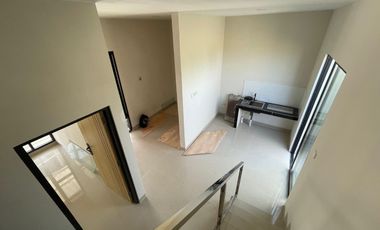 Rumah 2 Lantai Modern di Triyagan, Dekat UNS – Harga Mulai 700 Jutaan