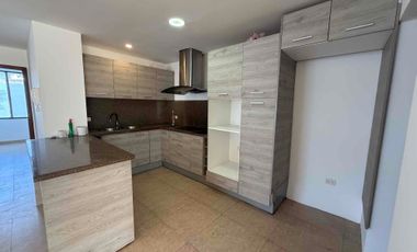 Alquiler de departamento en Manta en urbanización privada zona sur