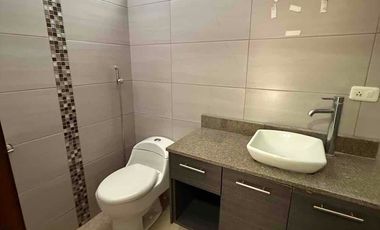 Alquiler de departamento en Manta en urbanización privada zona sur