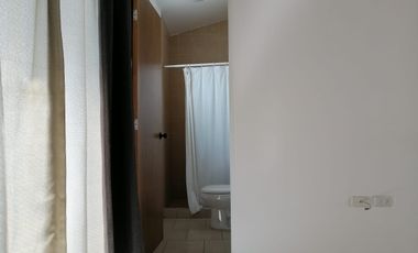 Casa en venta en fracc cerrado en Cd del Sol