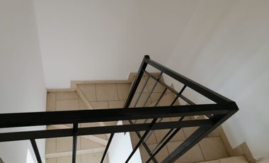 Casa en venta en fracc cerrado en Cd del Sol