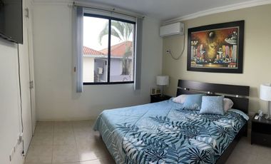 Alquilo - Pto Azul 3 Dorm, 3.5 baños, 2 salas, estudio, terraza techada, piscina, parqueos Guayaquil Ecuador