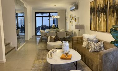 Alquilo - Pto Azul 3 Dorm, 3.5 baños, 2 salas, estudio, terraza techada, piscina, parqueos Guayaquil Ecuador