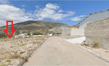 Terreno 610 m² Mitad del Mundo Sector Alcantarilla