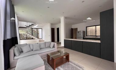 5BR House and Lot for Sale at NSHA BF HOMES in Parañaque City