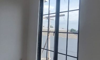 Rumah DP0% Siap huni dekat Ciledug / Graha Raya, dinding bata merah