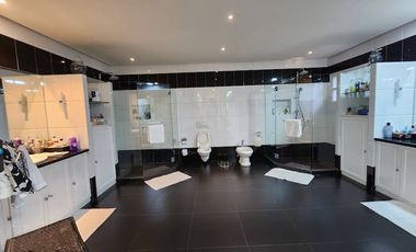 House For Sale in Ayala Alabang Village, Muntinlupa City