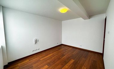 Estreno! Edificio de 3 Departamentos, Cerca Javier Prado, Jockey Plaza, U. de Lima