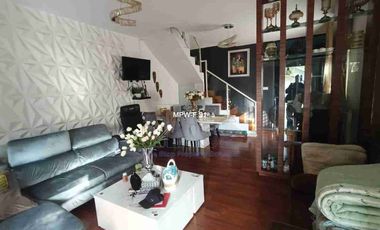 Sewa Rumah 2 Lantai Furnish Batam di Tiban 2